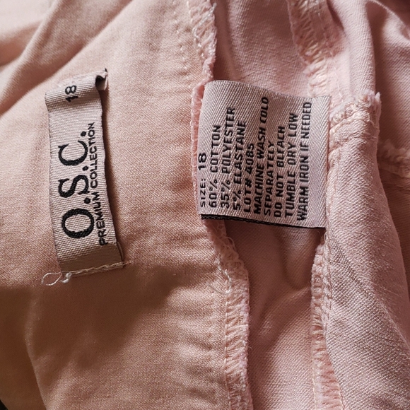 Shorts - Picture 3 of 3